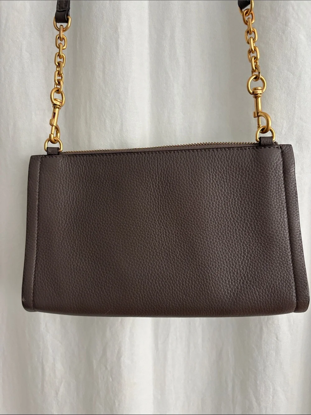 Tory Burch compact pebbled